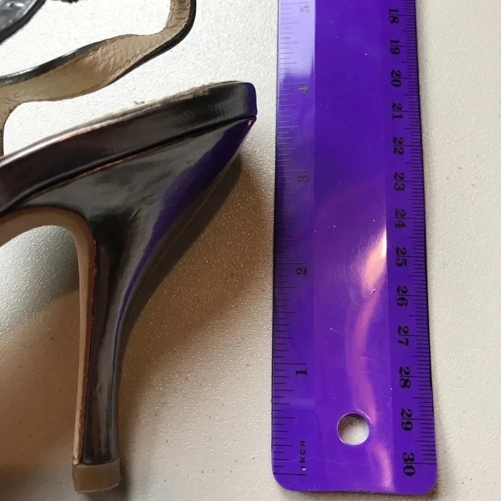 Classiques Entler Women’s size 6.5 Silver high heels